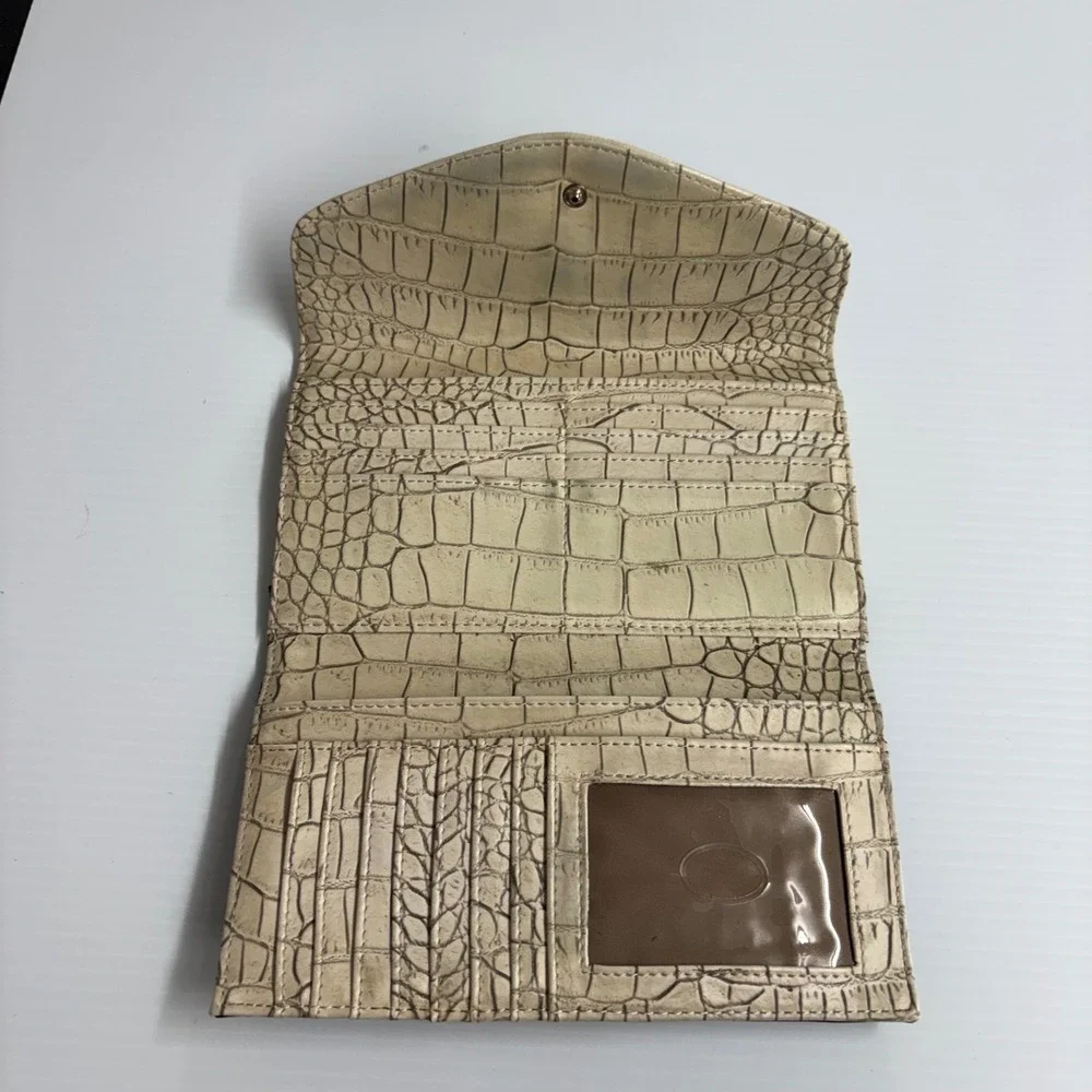 Vtg Y2K Guess Black Brown Cream Colorblock Slim Clutch Wallet crocodile Print